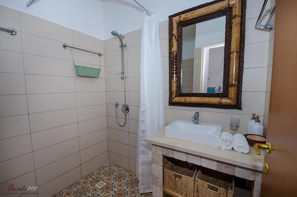 Zimer Baronita Zikhron Ya'akov Exterior foto